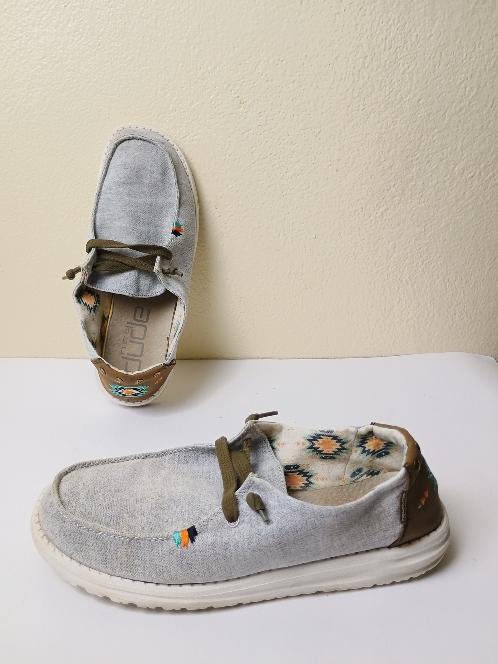 Hey Dude Wendy Rodeo 11/10W Blue Aztec Canvas Slip-On Loafers with Brown Heel